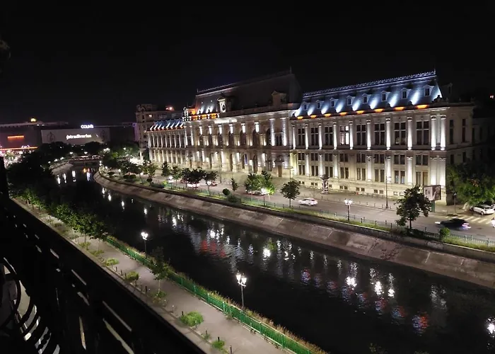 Moonlight River With Balcony Old Town * Бухарест