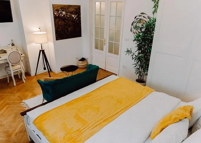 Apartamento Moonlight River With Balcony Old Town *