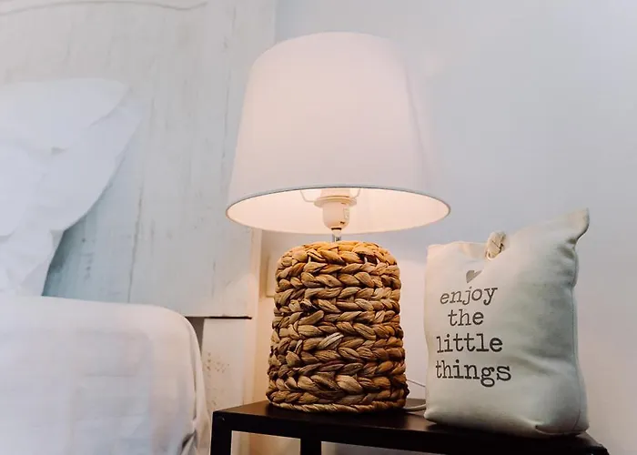 Moonlight River With Balcony Old Town Apartament Bucureşti